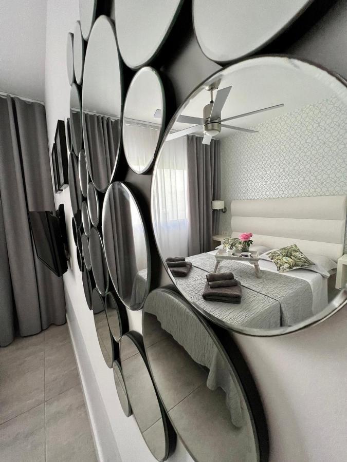 Corralejo Bristol Terrace Apartment Con Giardino Privato Esterno Kültér fotó